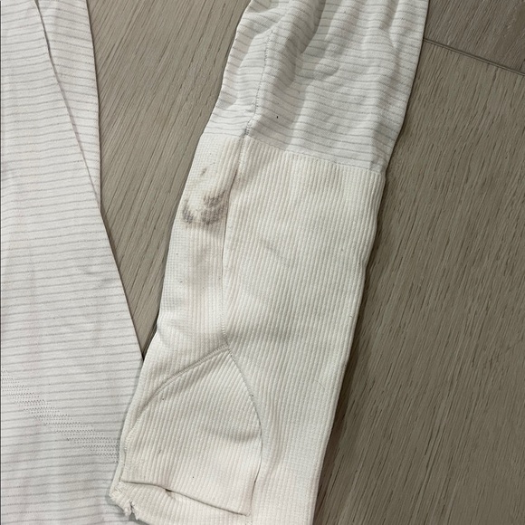 Lululemon Long Sleeve - Picture 4 of 4